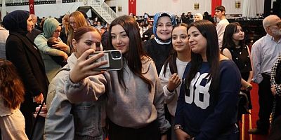 Bursa'da koruyucu aileler iftar sofrasında buluştu