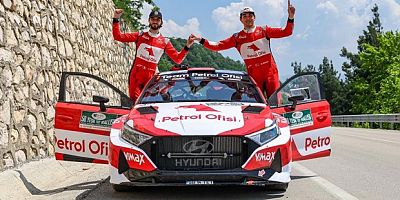 Bursa Rallisi'ni Kerem Kazaz kazandı