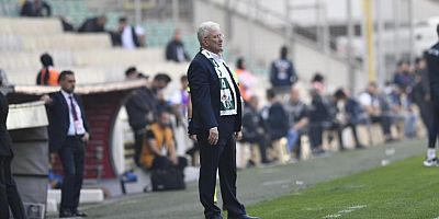 Bursaspor 2022'de dört teknik adamla çalıştı