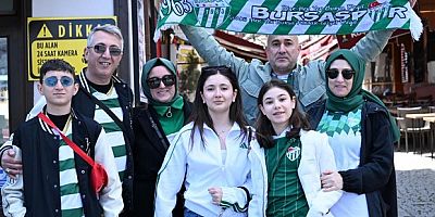 Bursaspor taraftarı, kentin turistik yerlerine akın etti