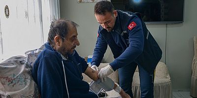 Büyükşehir evde bakım ve temizlik hizmetiyle gönüllere dokunuyor