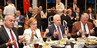 Büyükşehir Meclisi Ailesi Aynı Sofrada Buluştu