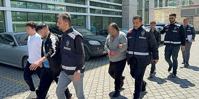 Çağırdıkları genci darp edip gasp ettiler