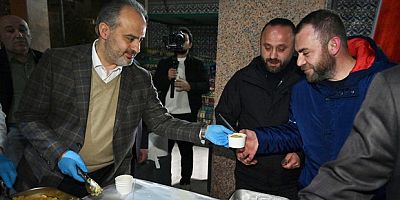 Camilerde kandil coşkusu