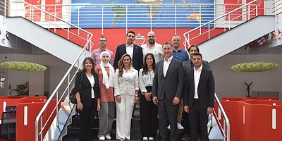 Çilek Mobilya dünyaya örnek