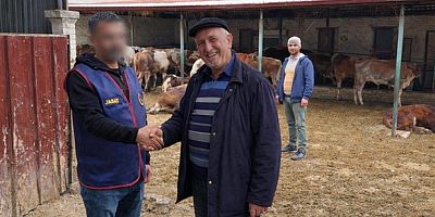 Çobanları hamamda oyaladılar, hayvanları çaldılar