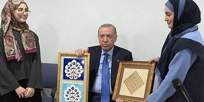Cumhurbaşkanı Erdoğan öğrencilerle bir araya geldi