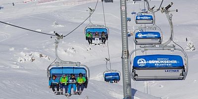 Denizli Kayak Merkezi 150 bin misafiri ağırladı
