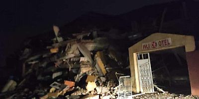 Deprem bir çok şehirde hasara neden oldu