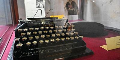 Ecevit'in daktilosu, Ulucanlar Cezaevi'nde