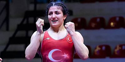 Elvira Süleyman'dan gümüş madalya