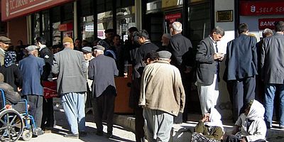 Emekliye yüzde 10,03'lük zam kesinleşti