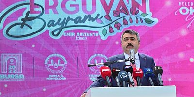 Erguvanlar çiçek açtı