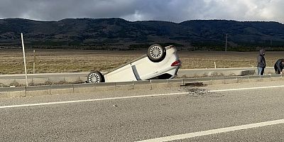 Eskişehir-Sarıcakaya yolunda otomobil takla attı: 5 yaralı