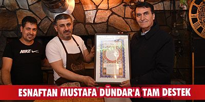 Esnaftan Mustafa Dündar'a tam destek