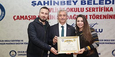  Evlilik okulunda 421 çift sertifika aldı