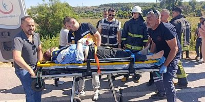 Futbolcu Furkan Perker ailesiyle kaza geçirdi