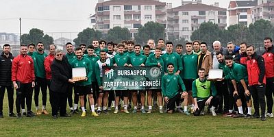 Genç Timsahlara taraftar morali