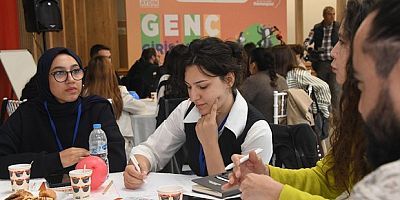 Gençleri girişimciliğe teşvik eden çalıştay