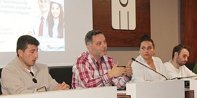 Gençlerle Serbest Kürsü etkinliği