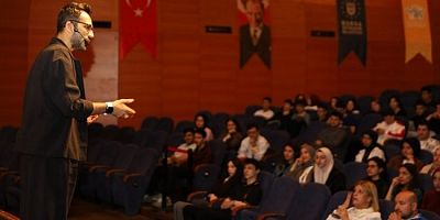 'Gri Koç', Bursalı gençlere sınav kazandıran taktikleri anlattı