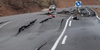 Hakkari'de yeni yapılan sınır yolu çökmeye başladı
