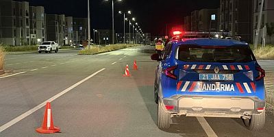 Halk otobüsü ile otomobil çarpıştı: 2 ölü, 5 yaralı