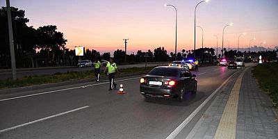 Hatay'da motosiklet devrildi: 2 ölü