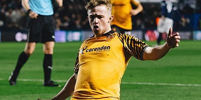 Hull City, play-off finaline yükseldi