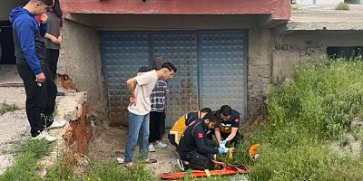 İki yaşındaki çocuk balkondan düştü