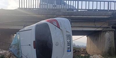 İnegöl'de araç köprüden uçtu, 1 yaralı