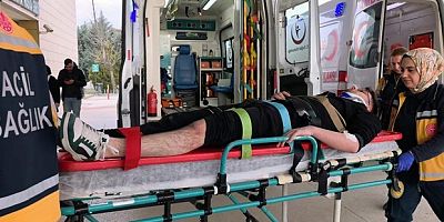 İnegöl'de iki otomobil çarpıştı: 2 yaralı