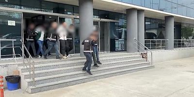 İş adamlarını ölümle tehdit edip çek imzalattılar