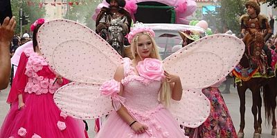 Isparta'da Uluslararası Gül Festivali coşkusu