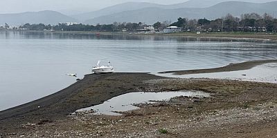 İznik Gölü'nde kuraklık alarmı