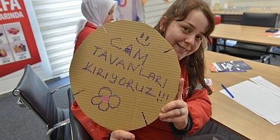 Kadın çalışanların haklarına dikkat çekildi