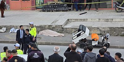 Kafasını kaldırıma çarpan yaşlı adam hayatını kaybetti