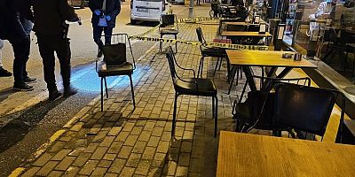 Kafede birlikte oturduğu genci, silahla vurarak kayıplara karıştı