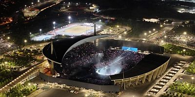 Kanye West konseri havadan görüntülendi