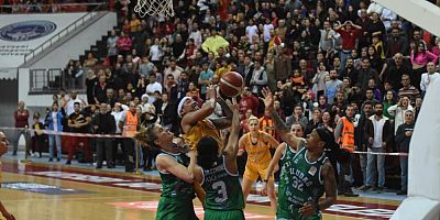 Kayseri'de kazanan Uludağ: 81-82