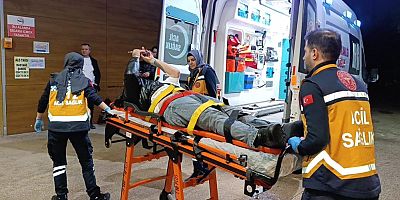 Kontrolden çıkan otomobil yayalara çarptı