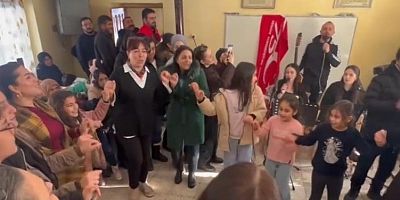 Köy okullarında müzik, oyun ve oyuncakla gelen mutluluk