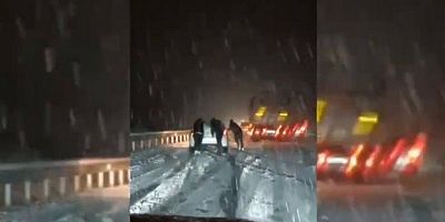 Mardin-Diyarbakır karayolunda kar engeli