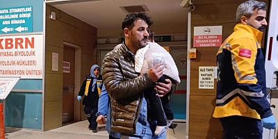 Merdivenlerden yuvarlanan 1 yaşındaki bebek yaralandı