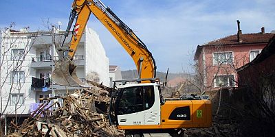 Metruk Binalara Balyoz