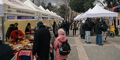 “Meydan Kadınların” dayanışma pazarına büyük ilgi