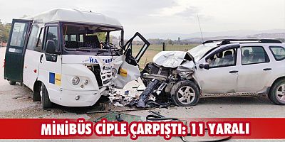 Minibüs ciple çarpıştı:11 yaralı