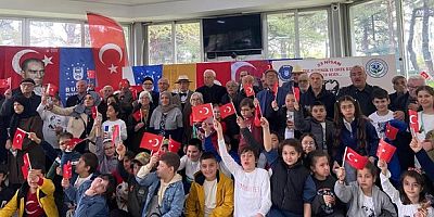 Miniklerden yürek ısıtan 23 Nisan kutlaması