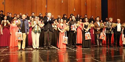 Nazım Hikmet ölümsüz eserleriyle Bursa'da anıldı