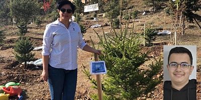 Oğlunun mezarı başında hayatını kaybetti